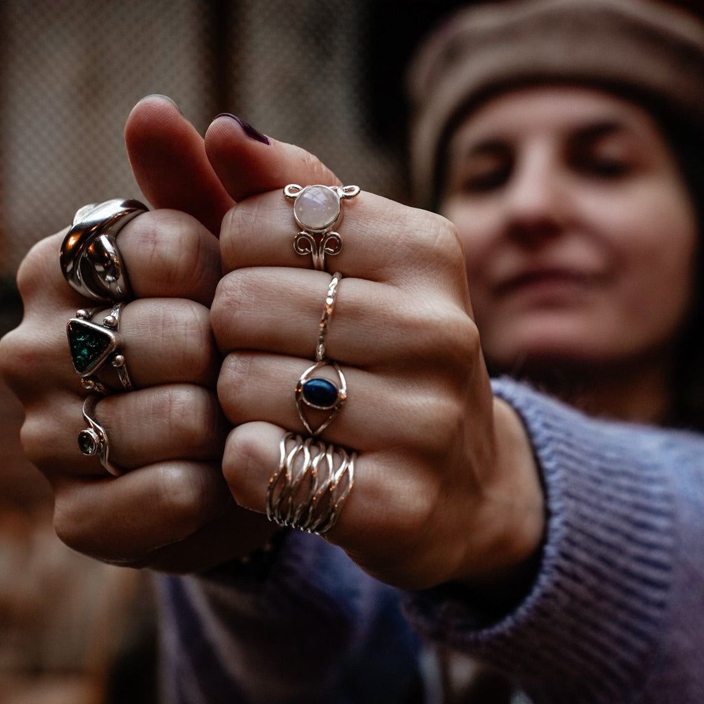 Rings Daily Line Ring