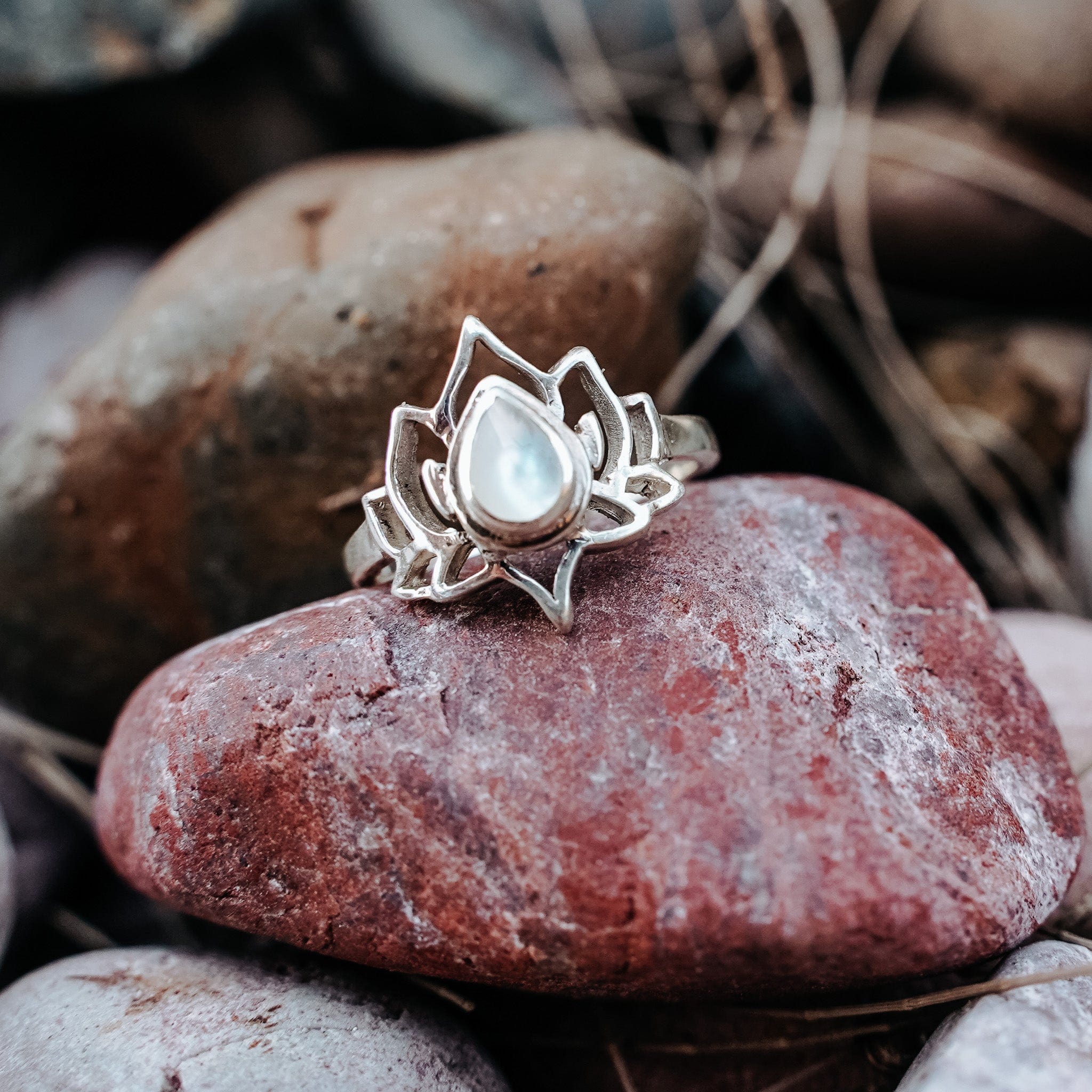 Rings Flora Gem Ring