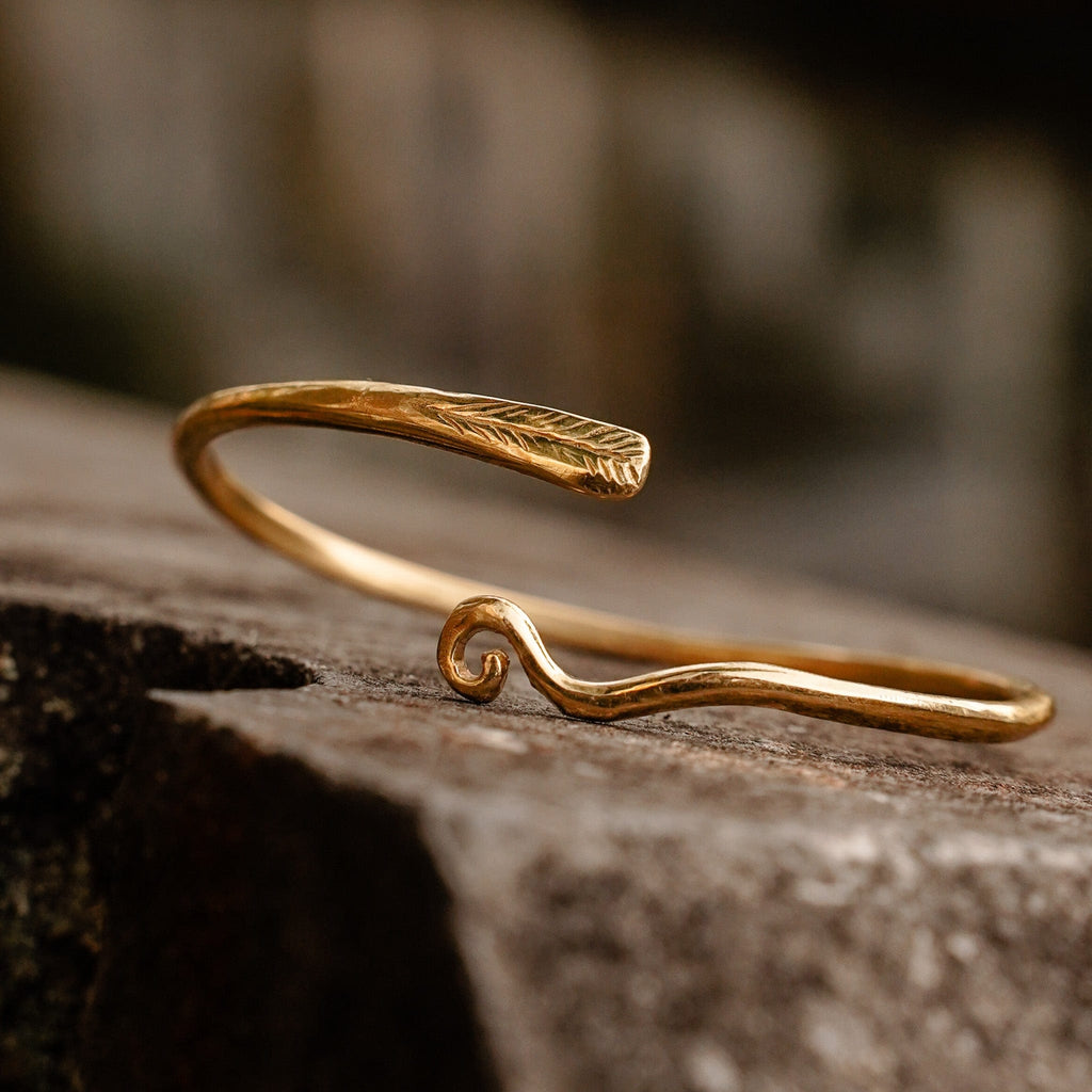 Thin Horizon Bracelet
