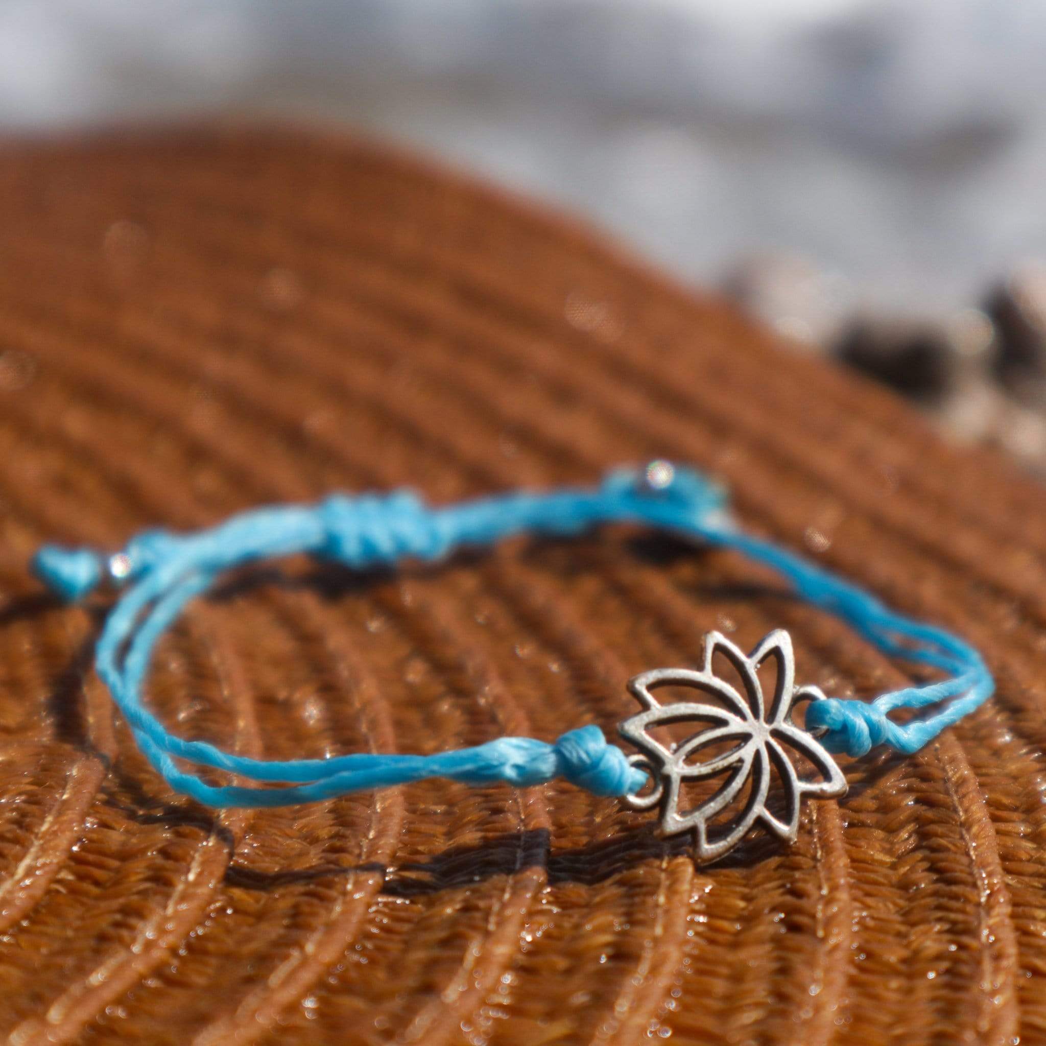 Macrame bracelet valencia Lotus Bracelet
