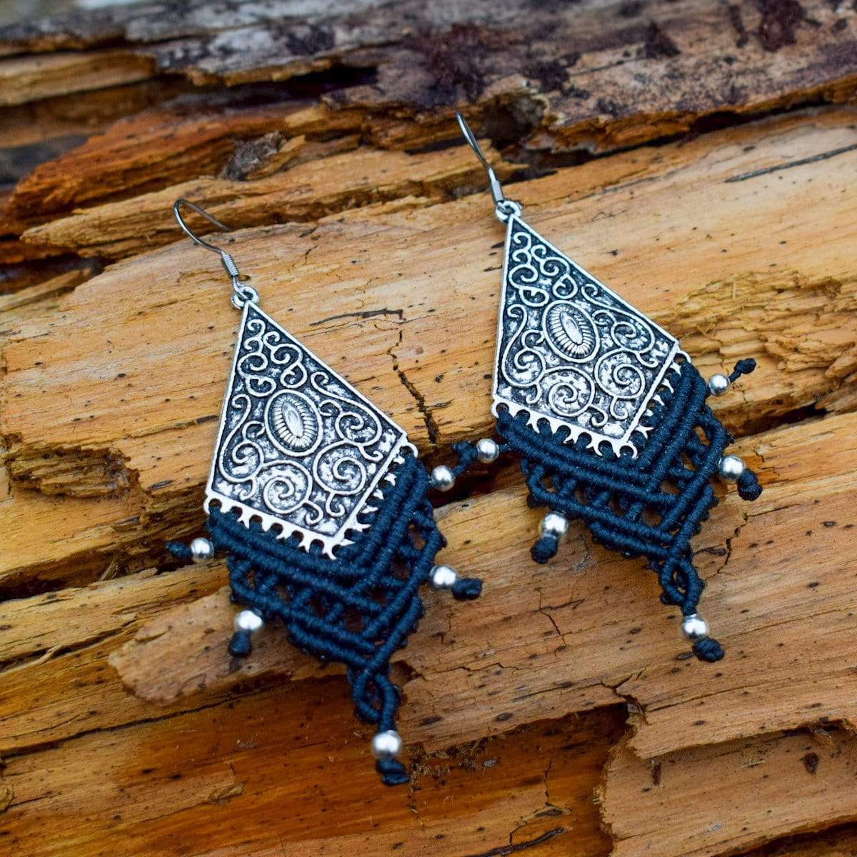 Macrame earrings Trippy Earrings